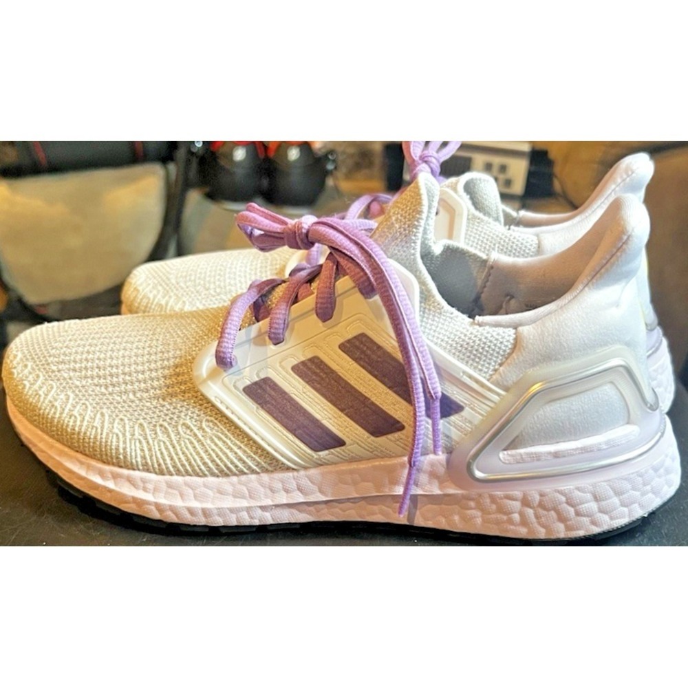 Adidas UltraBOOST 20 Women's Size 7.5 Running Shoes Sneakers Metallic Lavender